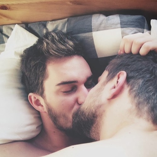 Scruffy Sunday morning kiss