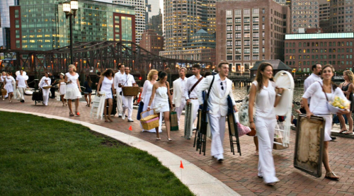Source: Boston Herald, Diner en Blanc Boston 2012