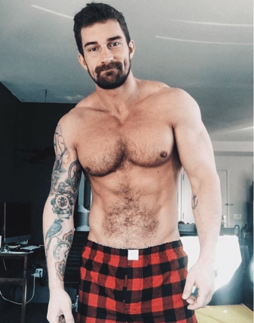 scruffy-sunday-boxers-and-beard