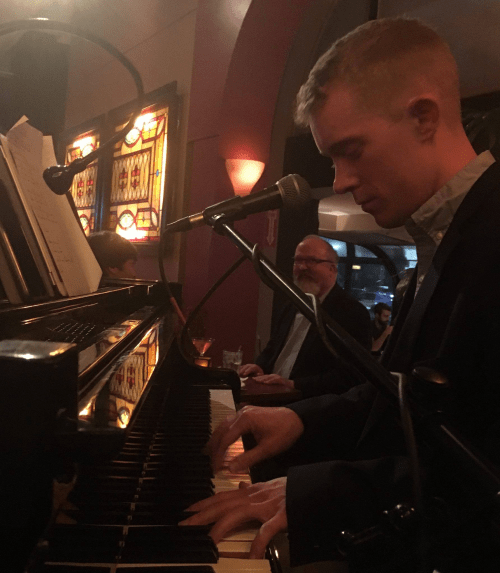 club cafe, naplean room