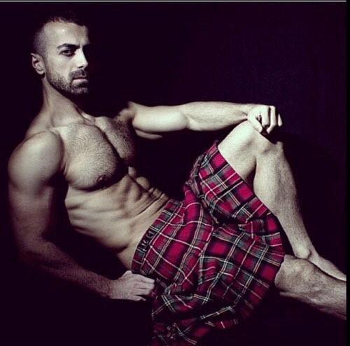 handsome, hunk, shirtless guy in a kilt, sexy guy in a kilt