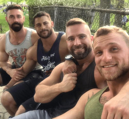 gay men, gay friends, gay clubs